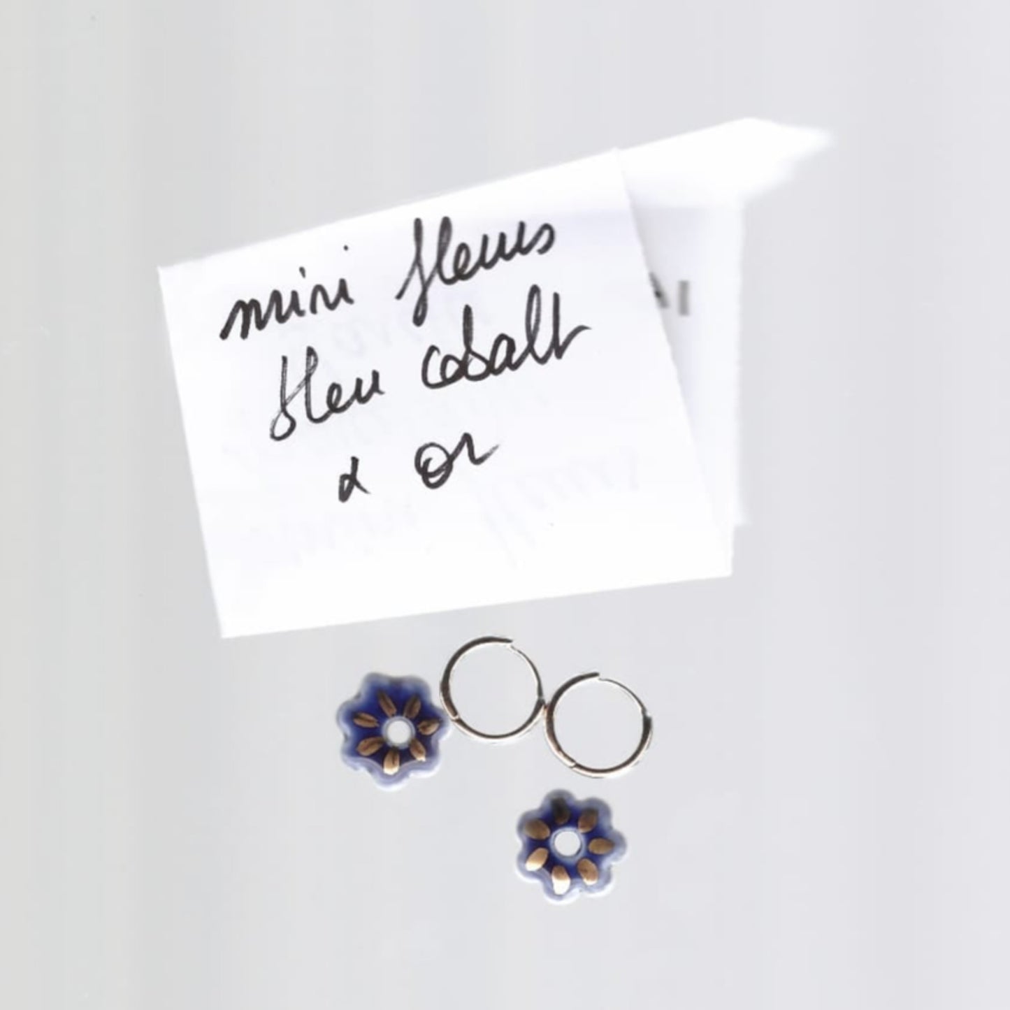 BO888 mini fleur cobalt et or