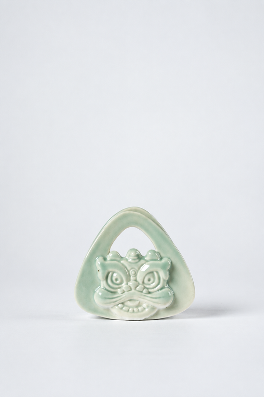 Minibag 018, portrait fond foncé